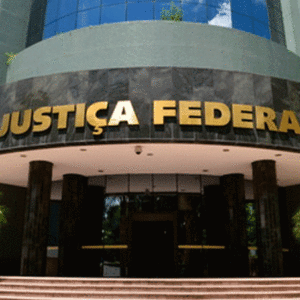 Brasil tem primeira queda no número de processos em pelo menos 10 anos